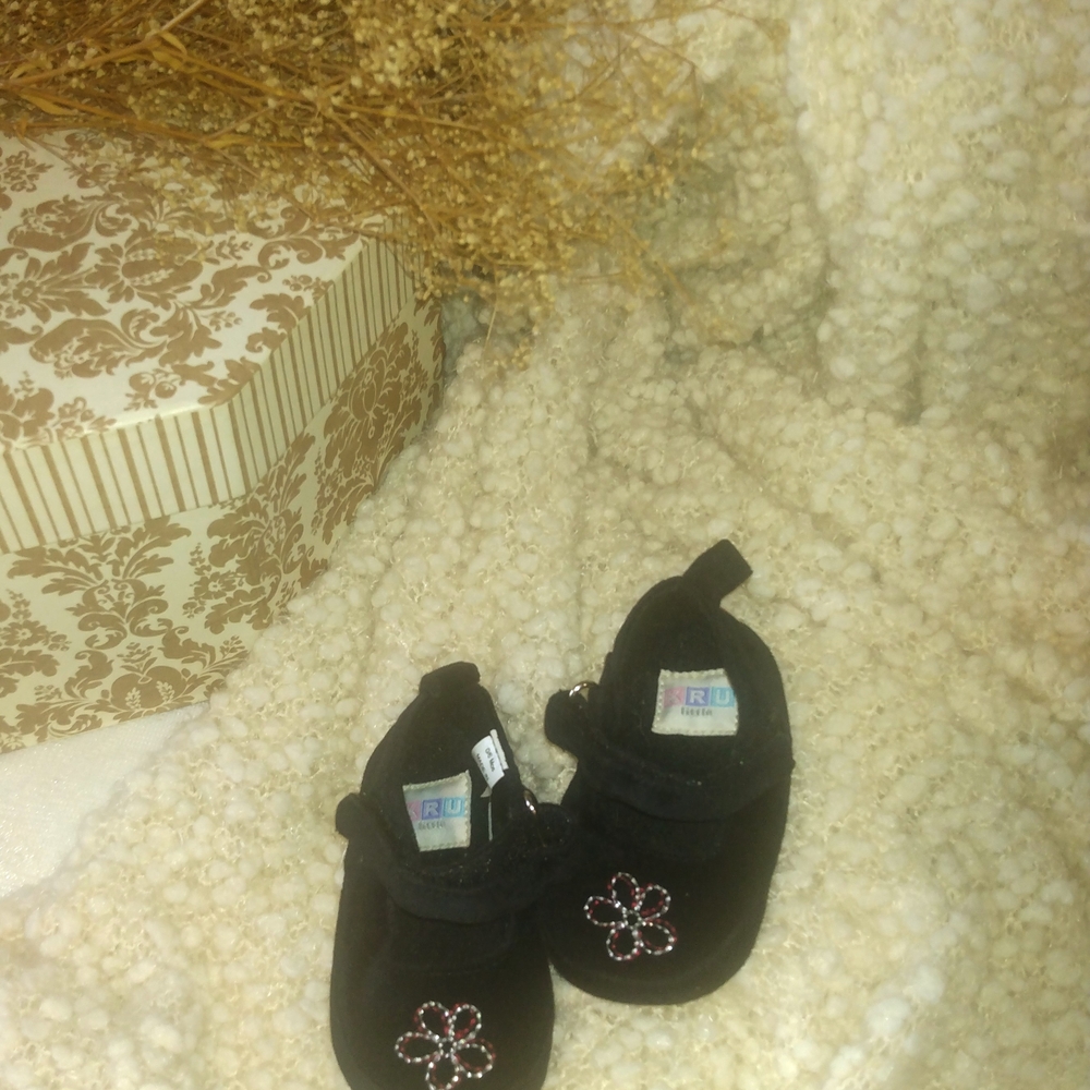 Vintage Baby Black Shoes with Floral Design